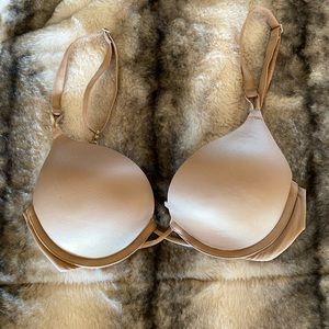 Victoria Secret Bombshell Bra 32A